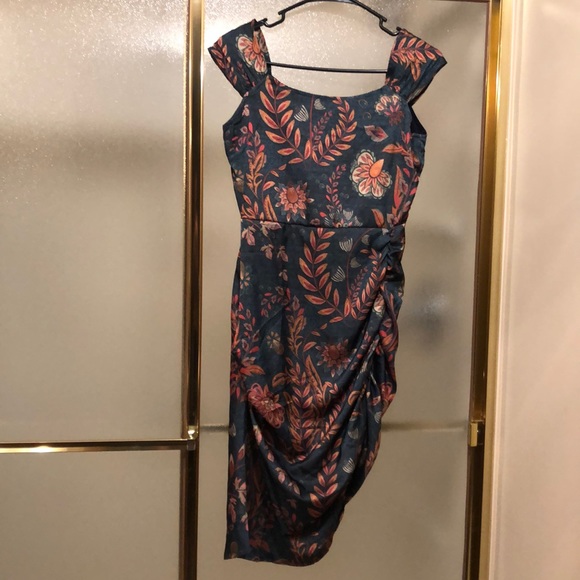 knee length dresses for ladies Averie